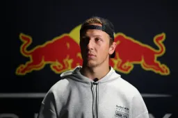 Horner protects Lawson from Verstappen: 'Not too much pressure'