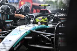 Hamilton keihard over eigen prestatie: ‘Ik moet minder fouten maken’