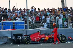 Sainz apologises: 'Costly mistake, sorry for the mechanics'