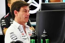 Wolff vê Aston Martin se destacando: "Pode ser a segunda equipe"