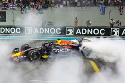 Nederlandse pers | 'Een passende afsluiting van megajaar van Verstappen'