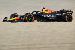 Leclerc toont spierballen in Qatar, Verstappen komt er niet aan te pas