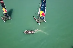Red Bull Racing verruilt de Hungaroring voor het Balatonmeer!