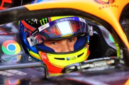 Piastri retires from FP1 after suspected hydraulic issue