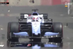 Loszittend putdeksel sloopt Williams van George Russell tijdens VT1 Baku