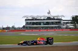 Watch: David Coulthard takes the RB7 for a spin in South Africa