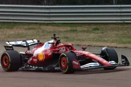 Ferrari-Fan wird für Zwischenfall bei Testfahrten von Leclerc und Hamilton bestraft