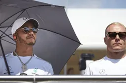 Lewis Hamilton blijft stellig: "Er zijn nog 100 punten te verdienen"