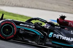 Mercedes positief: 'Bottas lijkt een streepje voor te hebben op Verstappen'