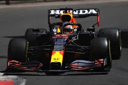 Samenvatting: Verstappen meteen naar eerste plek, Mercedes nog ver weg