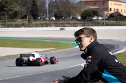 Williams zal Russell niet in de weg zitten: "Mercedes is Mercedes"