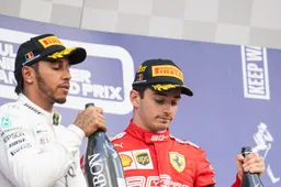 Hamilton onder de indruk van Leclerc: "Direct mee kunnen komen is niet makkelijk!"