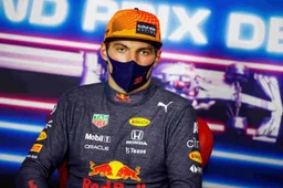 Verstappen haalt uit naar Hamilton: 'Dit zo vieren is respectloos en onsportief'