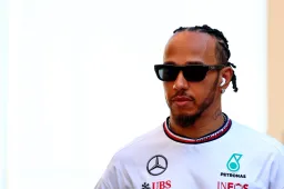 Hamilton on why he's NOT looking toward Schumacher, prior to Ferrari move