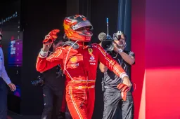 Sainz: 'Impossible to think of victory when you see Red Bull's pace'
