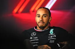 Wolff deelt emotioneel afscheid van Hamilton: ‘Lewis blijft altijd onze familie’