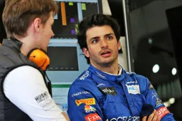 Briatore: "Sainz clearly becomes second driver at Ferrari behind Leclerc"