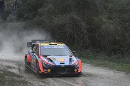 Il rally a cui partecipa Jos Verstappen è segnato da un incidente mortale