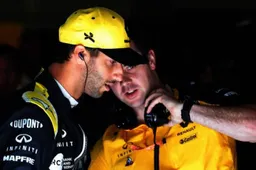 Daniel Ricciardo kijkt jaloers naar de vooruitgang bij McLaren