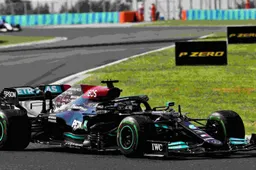 Hamilton in action at Silverstone: "I'm racing this weekend"