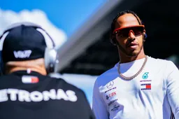 Hamilton: "Ik zal Raikkonen moeten betalen om te blijven"