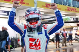 Magnussen no se conforma con la pole: "Ataque máximo