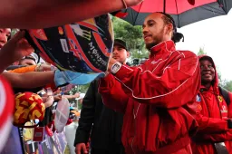 Hamilton's family praised: 'We have the wrong image of Lewis'