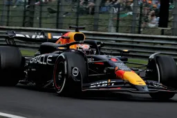 Verstappen rijdt concurrentie in VT1 op een hoop met nieuwe motor in België
