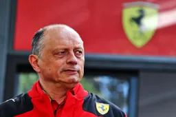 Vasseur vergleicht Fahrer: "Leclerc ist zu außergewöhnlichen Leistungen fähig".