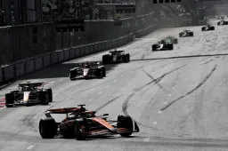 Risultati GP Azerbaigian | Piastri vince, Norris davanti a Verstappen