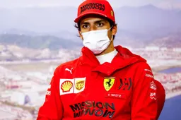 Carlos Sainz start de race in Turkije vanaf achteraan de grid