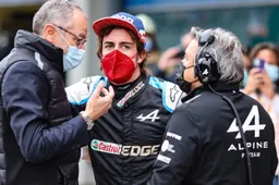 Alonso gives Hamilton a hard time: 'Only two drivers who are special'
