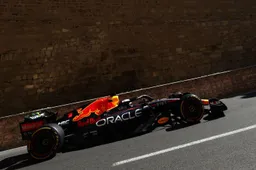 Perez toont topvorm met snelste tijd tijdens VT1 in Baku, Verstappen op P3