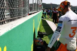 Vertrekkende Ricciardo moet voorbeeld nemen aan Sainz