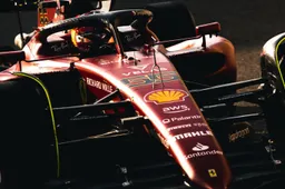 Sainz wil Red Bull onder druk zetten: 'Maar focus ook op Mercedes'