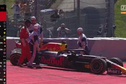 Max Verstappen knalt in de muur tijdens VT2 in Oostenrijk!