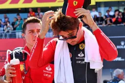 Leclerc revela confusão em Suzuka: "Achei que Verstappen tinha abandonado"