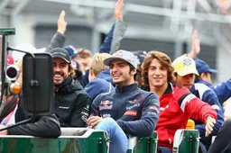 Horner: Alonso is in zijn carrière slecht geadviseerd