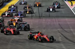 Vernederende ervaring voor Red Bull in Singapore, Sainz schittert met zege