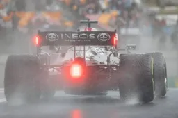 F1 British media react: Hamilton "turns the air blue" after "pointless stop"