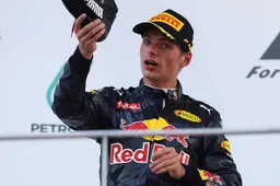 Max: ''.....Er is ook nogal wat gebeurd sindsdien''