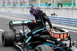 Mercedes: "Clearly in hindsight we made the wrong choice"
