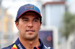 Horner ammette che Perez ha "lottato" per le prestazioni in mezzo alle "speculazioni".
