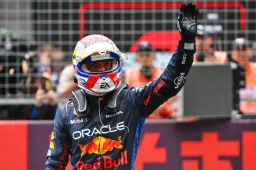 Alonso le cuesta a Sainz en el Mundial, Verstappen se aleja, Pérez mitiga daños