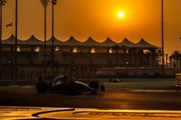 Williams mostra imagens da equipe em Silverstone