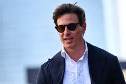 Esta es la razón por la que Wolff cree que Verstappen debería fichar por Mercedes