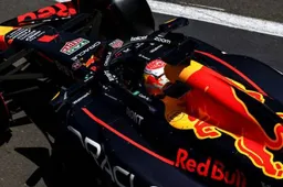 Verstappen est le plus rapide lors de la FP2 devant Sainz, Leclerc est absent pour des problèmes.