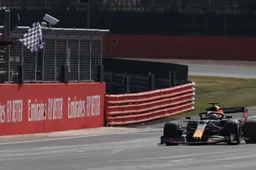 Nederland keek zondag, ondanks de hitte, massaal naar Verstappen