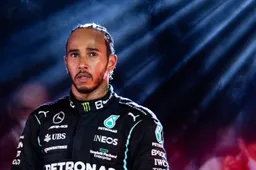 Hamilton verslaat zijn voormalige F1-rivalen voor speciale prijs