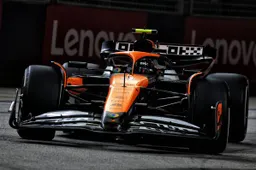 F1 LIVE | Can Verstappen catch up to Norris and Ferrari in FP3 in Singapore?